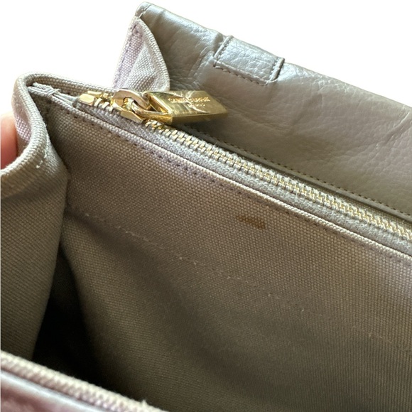 Saint Laurent Muse II leather crossbody bag
Good condition, shape has relaxed - Picture 5 of 8